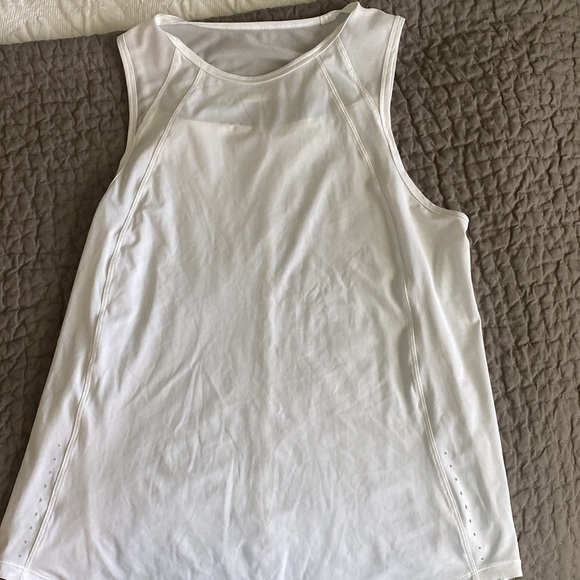 Lululemon Sculpt tank with Vent back - Picture 3 of 3